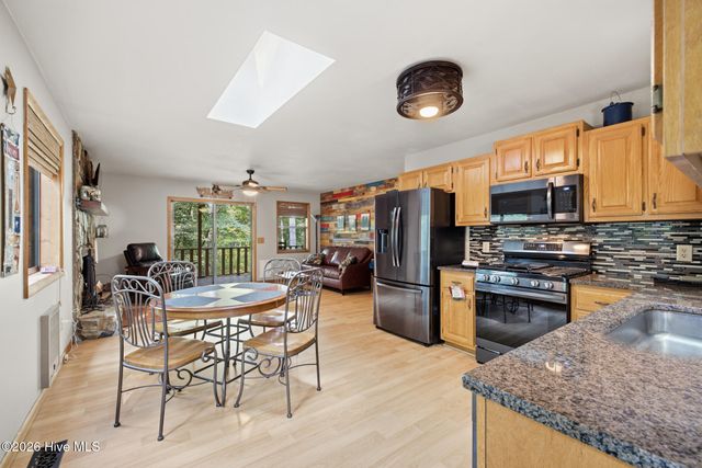 221 Chatto Loop, Murphy, NC 28906
