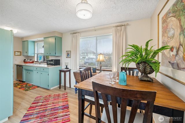 844 N Canterbury Court, Sequim, WA 98382