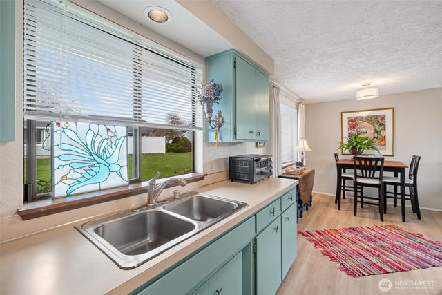 844 N Canterbury Court, Sequim, WA 98382