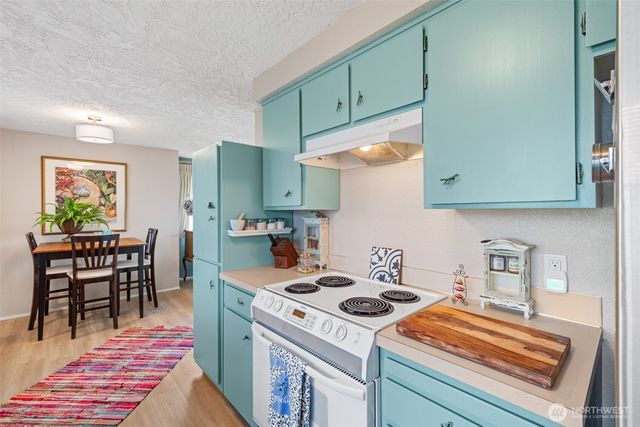 844 N Canterbury Court, Sequim, WA 98382