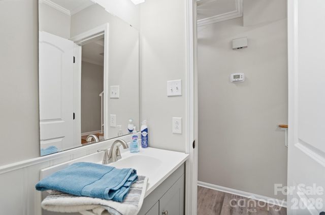 8616 Longbriar Drive, Charlotte, NC 28212