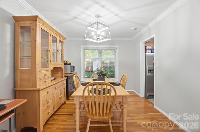 8616 Longbriar Drive, Charlotte, NC 28212