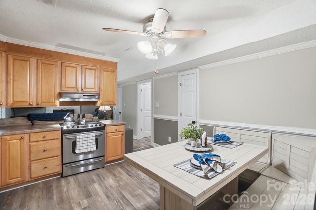 8616 Longbriar Drive, Charlotte, NC 28212