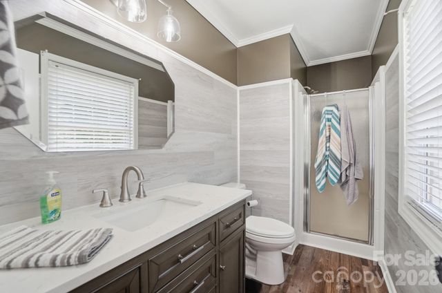 8616 Longbriar Drive, Charlotte, NC 28212
