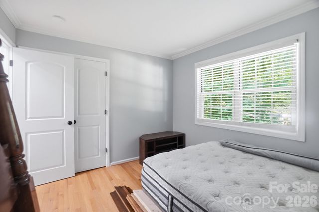 8616 Longbriar Drive, Charlotte, NC 28212