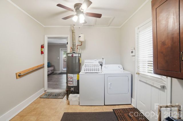 8616 Longbriar Drive, Charlotte, NC 28212