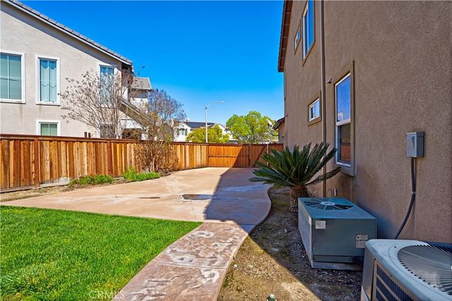 24089 Golden Mist, Murrieta, CA 92562