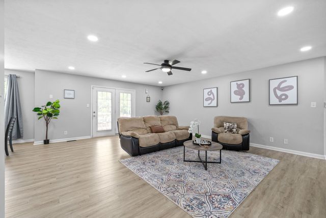 1556 Apache Way, Clarksville, TN 37042