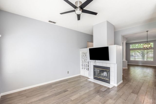 9349 Colliston Dr, Elk Grove, CA 95624