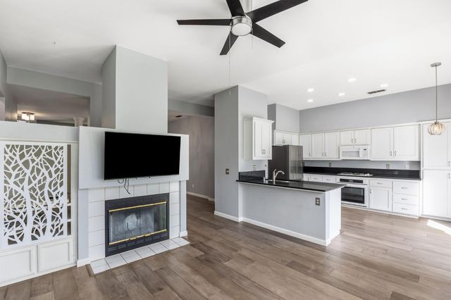 9349 Colliston Dr, Elk Grove, CA 95624