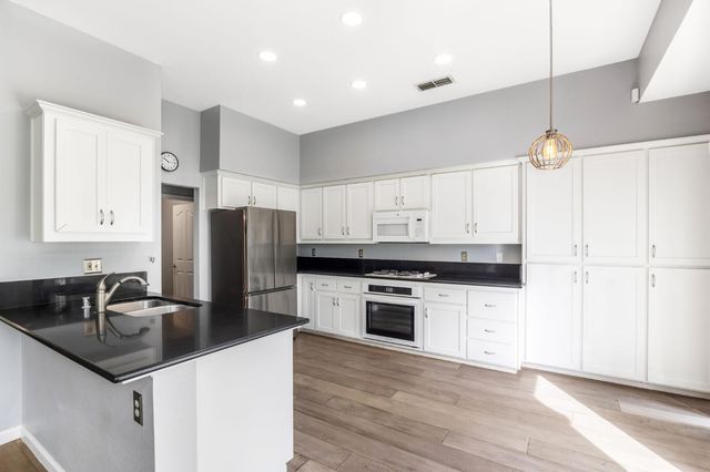 9349 Colliston Dr, Elk Grove, CA 95624