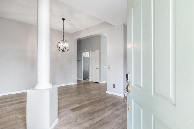 9349 Colliston Dr, Elk Grove, CA 95624