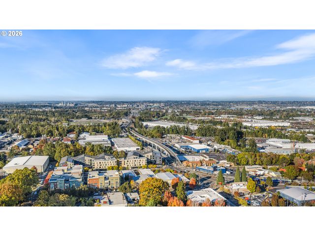 2090 N Watts St 1, Portland, OR 97217