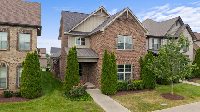 1068 Ambling Way, Gallatin, TN 37066