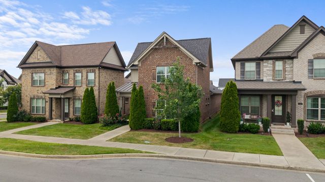 1068 Ambling Way, Gallatin, TN 37066