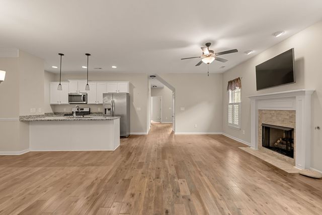 1068 Ambling Way, Gallatin, TN 37066