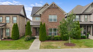 1068 Ambling Way, Gallatin, TN 37066