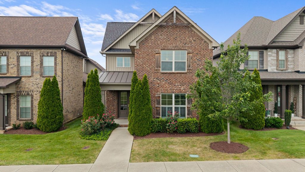 1068 Ambling Way, Gallatin, TN 37066