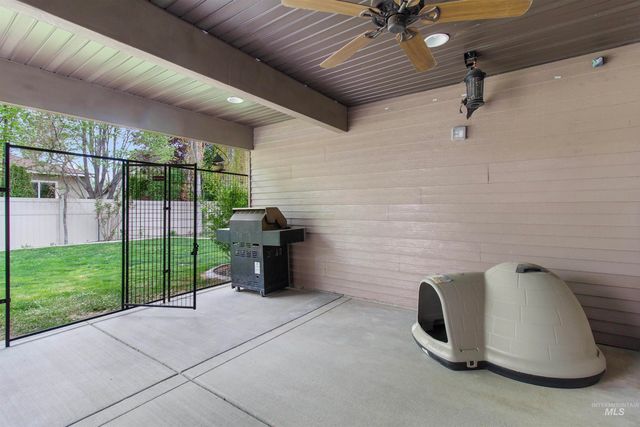 595 I B Perrine Rd, Twin Falls, ID 83301