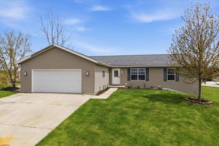 3207 N School STREET, Sheboygan Falls, WI 53085