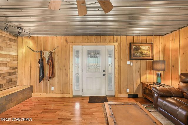 69985 US-50, Tipton, MO 65081