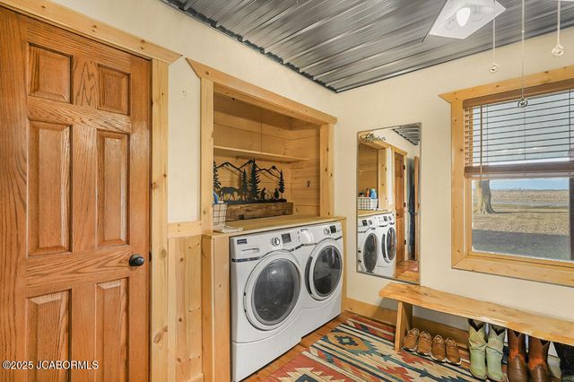 69985 US-50, Tipton, MO 65081