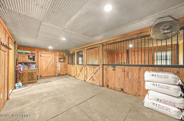 69985 US-50, Tipton, MO 65081