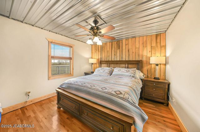 69985 US-50, Tipton, MO 65081