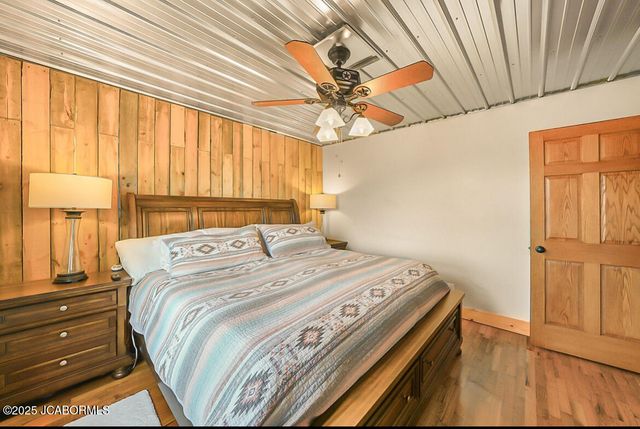 69985 US-50, Tipton, MO 65081