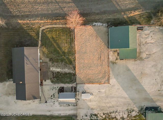 69985 US-50, Tipton, MO 65081