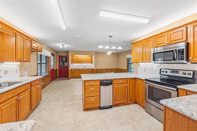 1104 W State Highway 154, Quitman, TX 75783