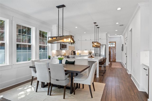 911 W ADALEE STREET, Tampa, FL 33603