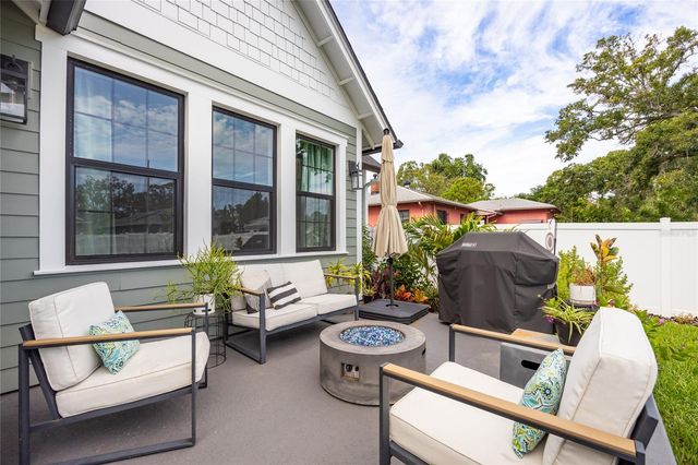 911 W ADALEE STREET, Tampa, FL 33603