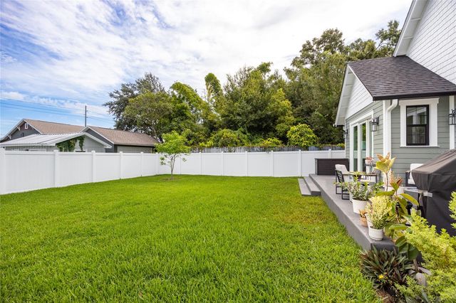 911 W ADALEE STREET, Tampa, FL 33603