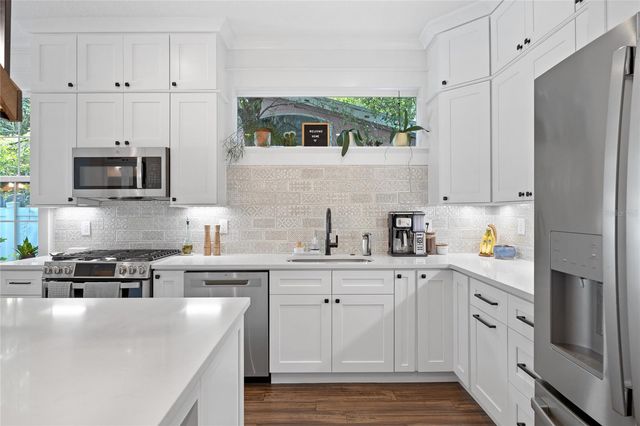 911 W ADALEE STREET, Tampa, FL 33603