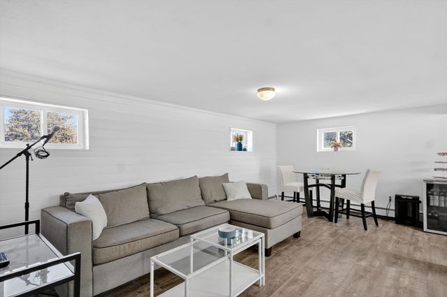 17 Elizia Circle, Lowell, MA 01854