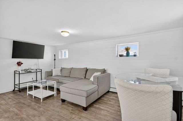 17 Elizia Circle, Lowell, MA 01854