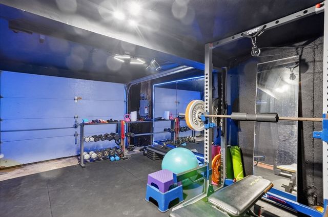 17 Elizia Circle, Lowell, MA 01854