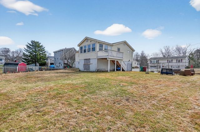 17 Elizia Circle, Lowell, MA 01854