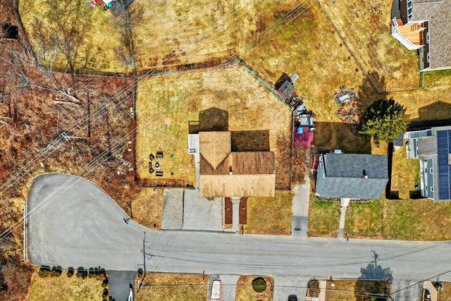 17 Elizia Circle, Lowell, MA 01854