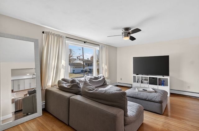 17 Elizia Circle, Lowell, MA 01854