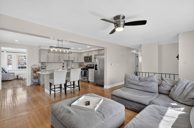 17 Elizia Circle, Lowell, MA 01854