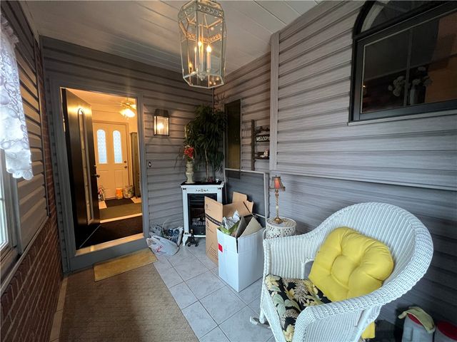 602 Riverview Dr, Dravosburg, PA 15034