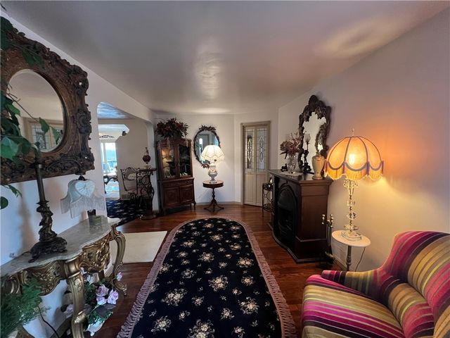 602 Riverview Dr, Dravosburg, PA 15034