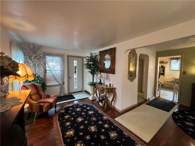 602 Riverview Dr, Dravosburg, PA 15034