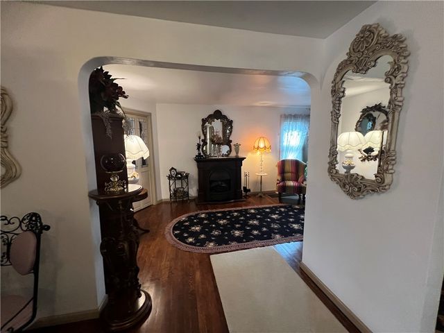 602 Riverview Dr, Dravosburg, PA 15034