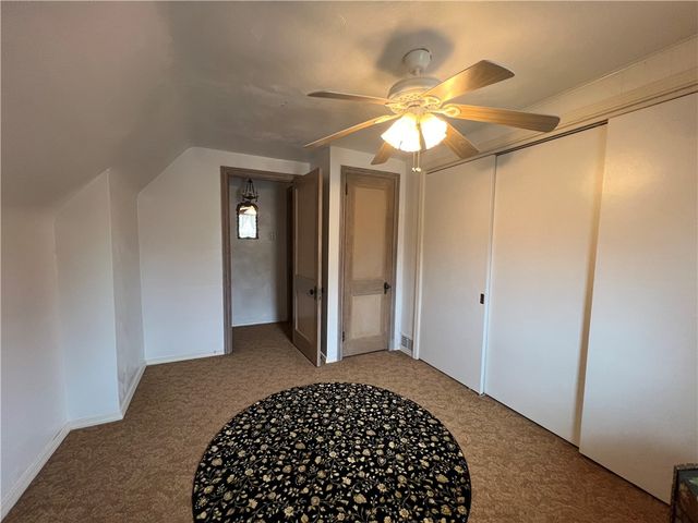 602 Riverview Dr, Dravosburg, PA 15034