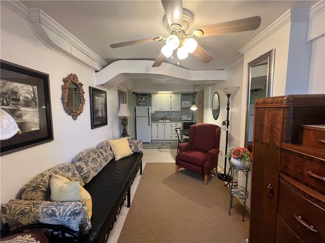 602 Riverview Dr, Dravosburg, PA 15034