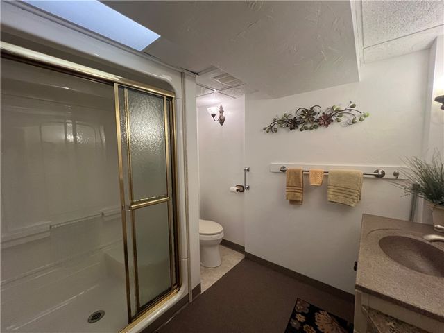 602 Riverview Dr, Dravosburg, PA 15034