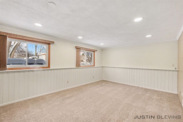 2155 Aaronsway Court, Belmont, MI 49306